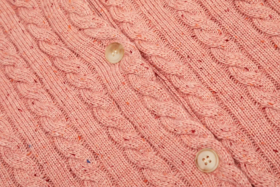vivienne west wood Vivienne heavy duty twist multi-color classic cardigan knitted sweater wool 2024 autumn latest🧩 15% merino cotton wool 85% wool blend 🧩Correct Italian🇮🇹100% wool washed wheat logo Size: S -M- L Color: white, dark gray, blue, watermelon red